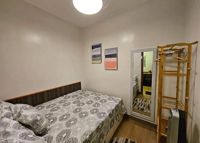 Staycation-resort Near Airport And Sm Bicutan With 3 Pools And Playground Apartamento Manila